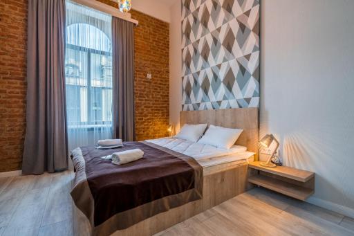 Mini Hotel on Aghmashenebeli Ave - Housity