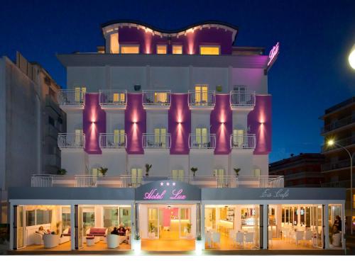 Hotel Lux - Housity