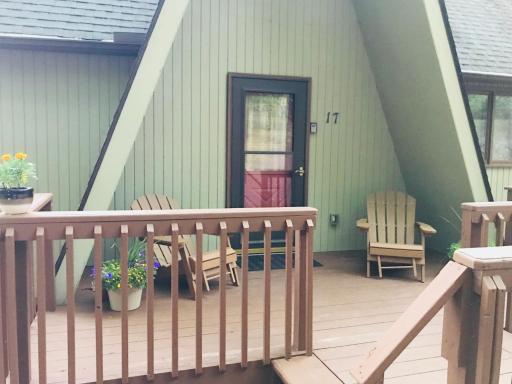 Pocono Mountain View Lake House in Lake Harmony - Housity