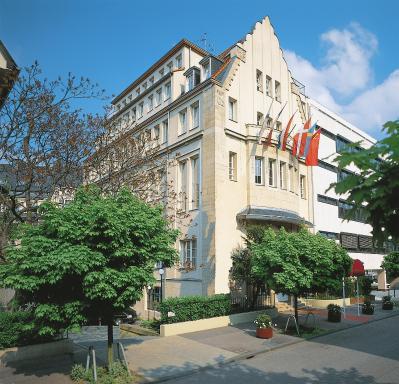 Hotel Viktoria - Housity