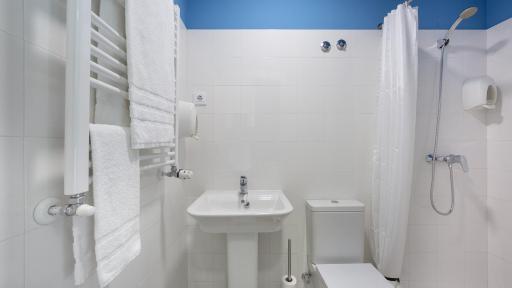 Hostel La Pedriza - Housity