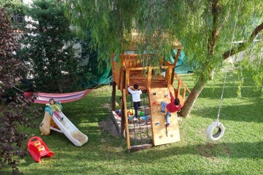 Kid & Holiday 1 - Housity