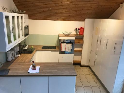 House at Lake "Alte Donau" in Vienna - Housity