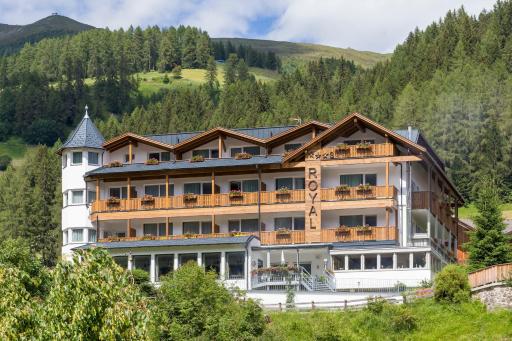 Hotel Royal - Housity