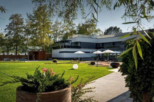 Donautica Hotel & Restaurant - Housity