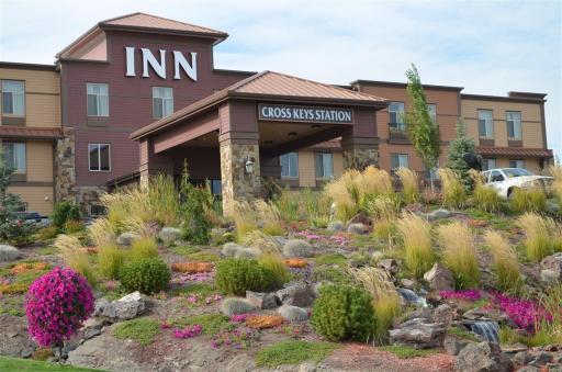 Inn at Cross Keys Station - Housity