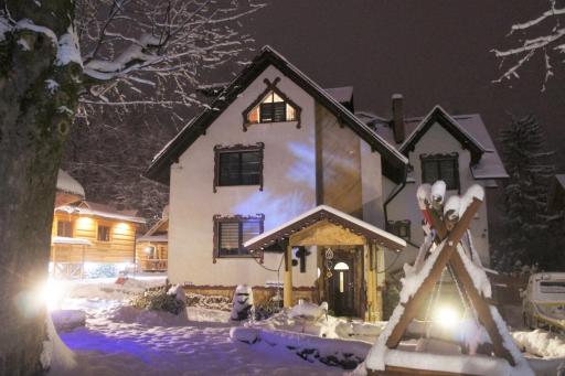 Willa Góral Goralska Osada Domki Apartamenty Pokoje - Housity