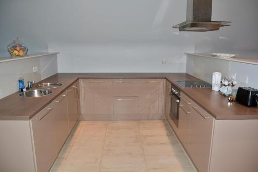 Apartment 3, Oakleigh House, Donnybrook Hill, Douglas Cork - Housity