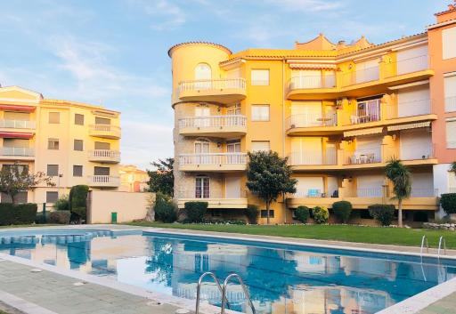 GRAN RESERVA - Apartamento en el centro de Empuriabrava - cerca de la playa - piscina comunitaria - Housity