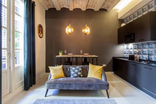 Mediterranean Flats Plaza Redonda - Housity