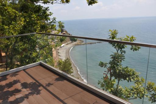 Cottage near Sea House & Beach - Housity