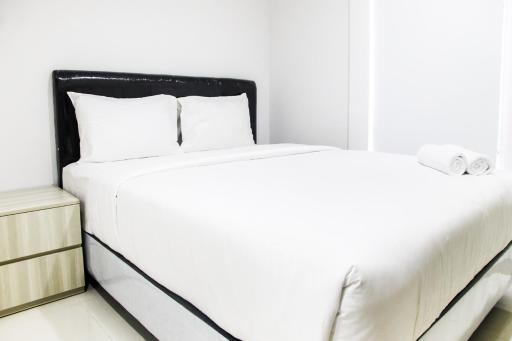 Nice View Studio at Azalea Suites Apartment By Travelio - Housity