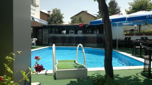 Family Hotel Yagoda88 - Free Parking - Housity