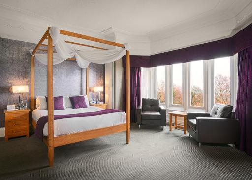 Burnley West Higher Trapp Hotel - Housity