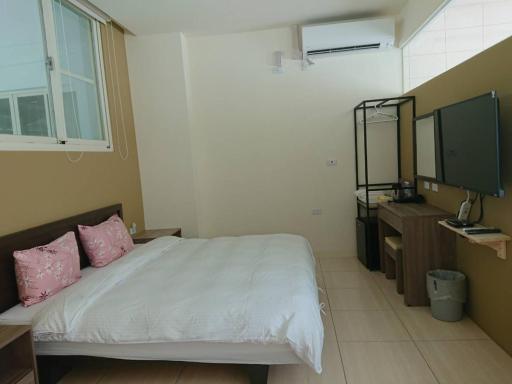 Dainty Spa Hotel - Housity