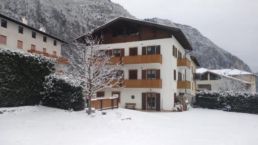 Appartamenti DOLOMITI - Housity