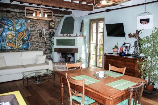 Residenza Fra Le Torri - Charme & Art Gallery Home - Housity