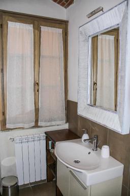 Residenza Fra Le Torri - Charme & Art Gallery Home - Housity