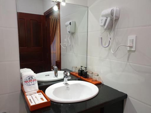 Phuc Ngoc Hotel - Housity