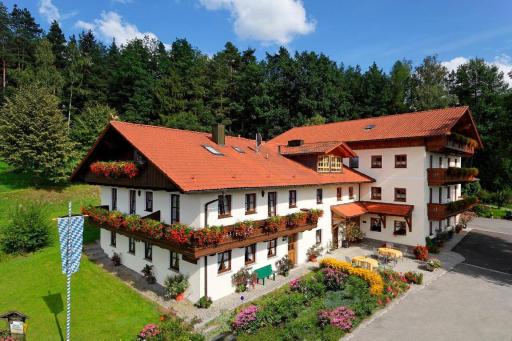 Ferienwohnungen Weghofer F**** (Viechtach) - Hizvo