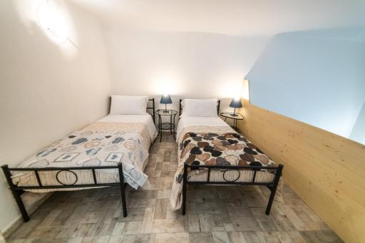 Anais' Loft- OSP. SANT'ORSOLA-FIERA - Housity