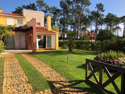 Villa Coloane - Family Vacation House - Housity