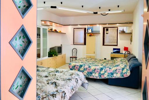 Da giuly - Housity