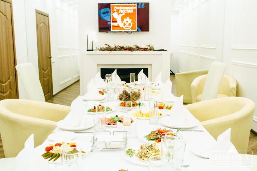 Korona Hotel - Housity