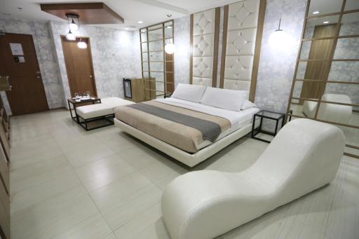 Victoria Court North EDSA Caloocan - Housity