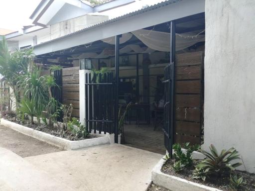 Cozy Inn Mactan - Housity