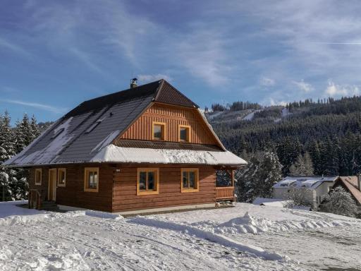 Roubenka Bílá - Housity