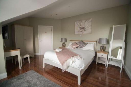 West Haven House - Housity
