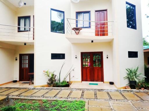 J and C Residences - Housity