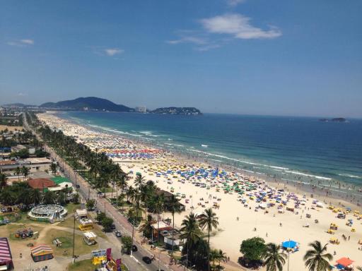 Praia da Enseada, Guarujá - Housity