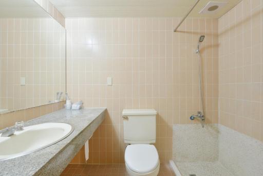 Back Home Hotel - Housity