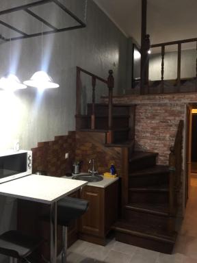 Mini ghostinitsa uiutnaia zielienoghrad - Housity