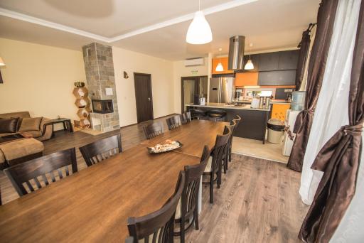 Vakarel Residence - Housity
