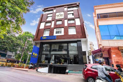 FabHotel Mansingh Begum Bazar Road - Housity