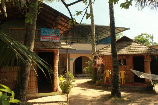 Elara Beach View HomeStay - Housity