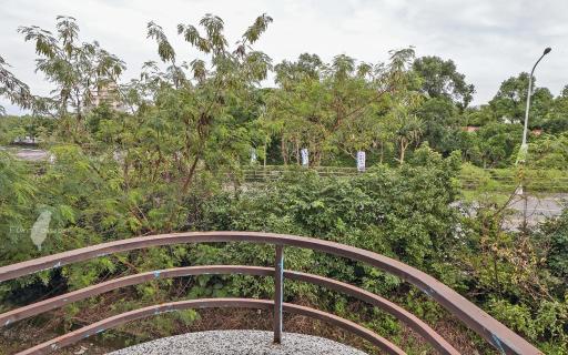 Riverside B&B - Housity