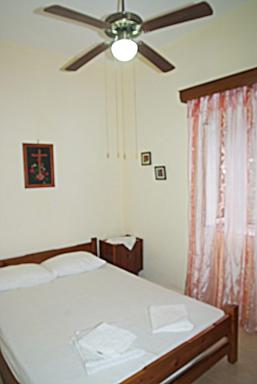 Tourloti Village House - Housity