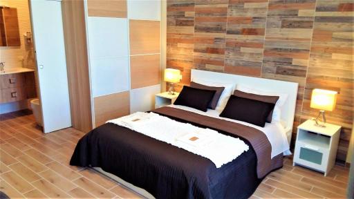 Pisa City Lodge - Housity