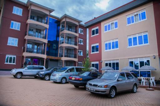 Red Sox Hotel Ltd - Housity