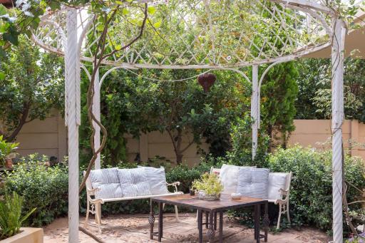 Bri-Shel Manor B&B - Housity