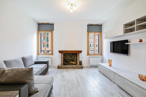 GuestHost - Santa Croce Wonderful Venice - Housity