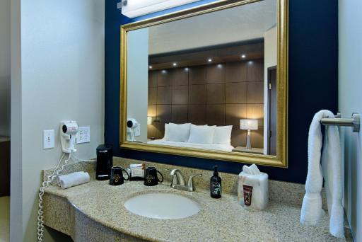Oxford Suites Spokane Downtown - Housity