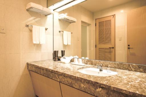 Hotel Port Plaza Chiba - Housity