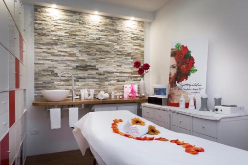 Hotel Centrale - Housity