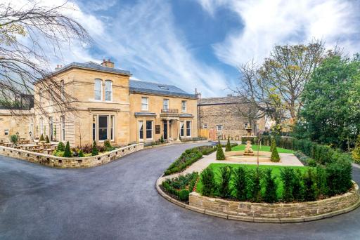 Manor House Lindley - Housity