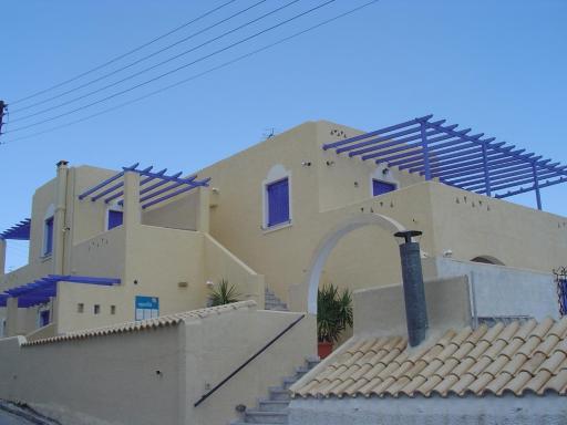 Sylvia Studios - Housity